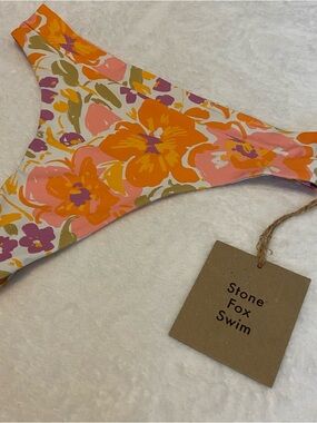 NWT Stone Fox Swim Floral Bikini Bottoms in Orange & Pink Medium